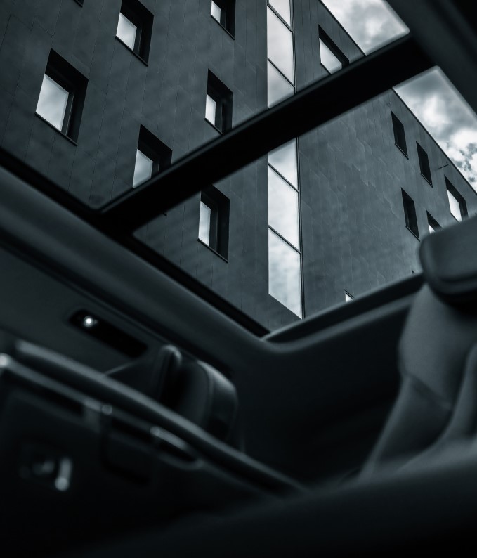 maxus dual sunroof features